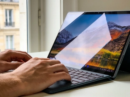 Acer Googlebook 14 punta sull'OLED e taglia il prezzo QWERTYmag