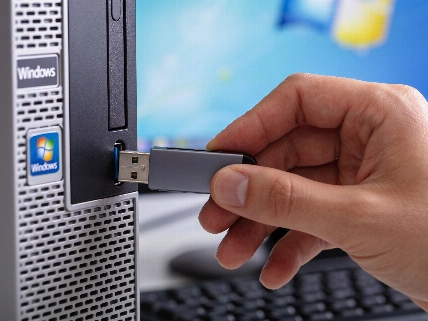 Plug and Pwn: attacchi USB dannosi danno accesso SYSTEM su Windows QWERTYmag