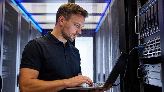 Mistral Large 4 porta l'AI on-premise per la sovranità digitale UE QWERTYmag