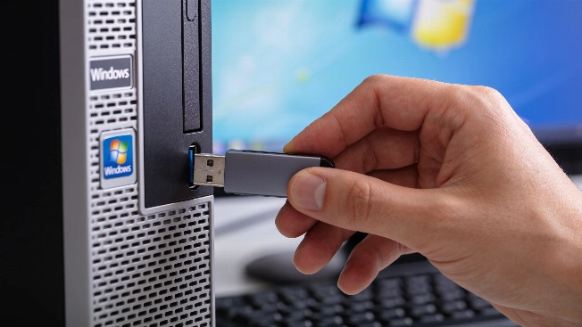 Plug and Pwn: attacchi USB dannosi danno accesso SYSTEM su Windows QWERTYmag